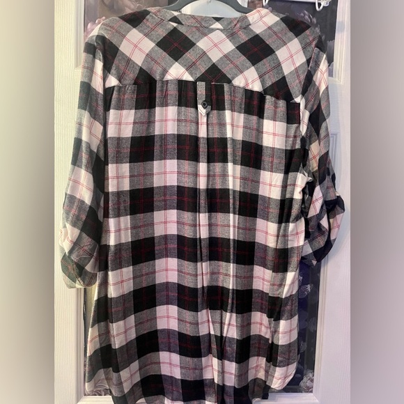 Torrid Harper flannel top. Torrid size 1 (14). - Picture 4 of 4